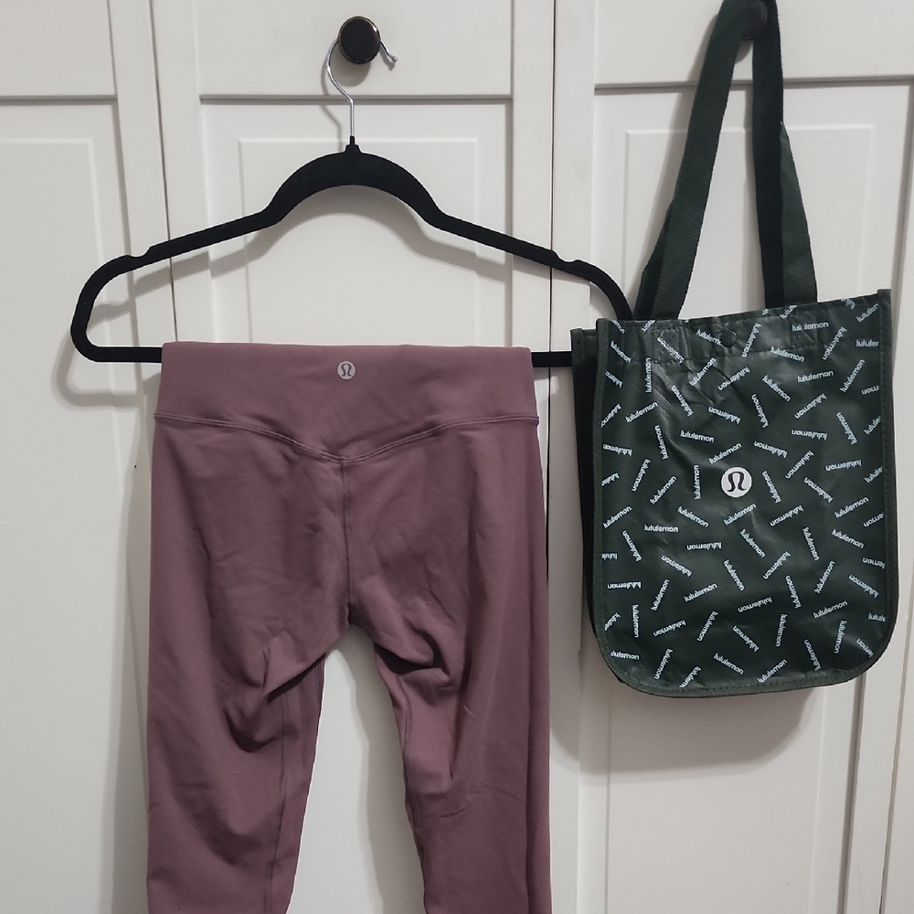 Lululemon Mauve Legging size 4